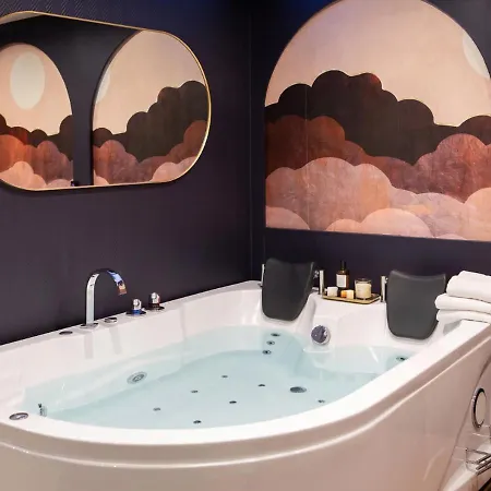 Nuage Dore - Jacuzzi Privatif & Parking Mulhouse